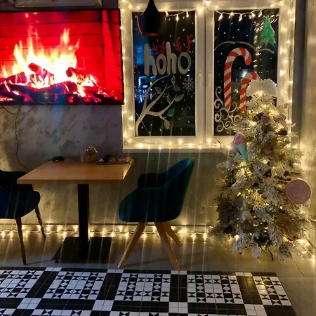 Plaza La - Night And 2* 斯雷姆斯卡米特罗维察