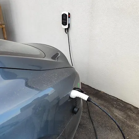 招待所 Plaza La - Night And