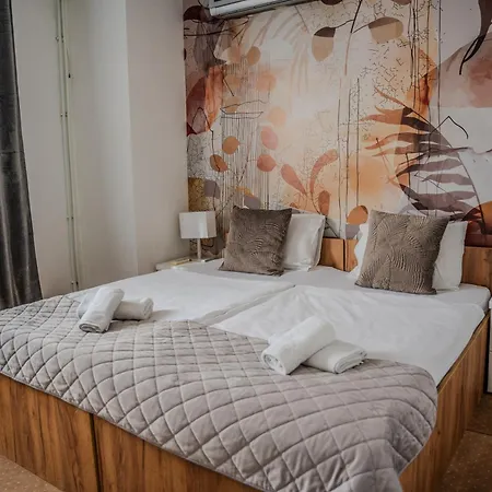Plaza La - Night And 4* Sremska Mitrovica